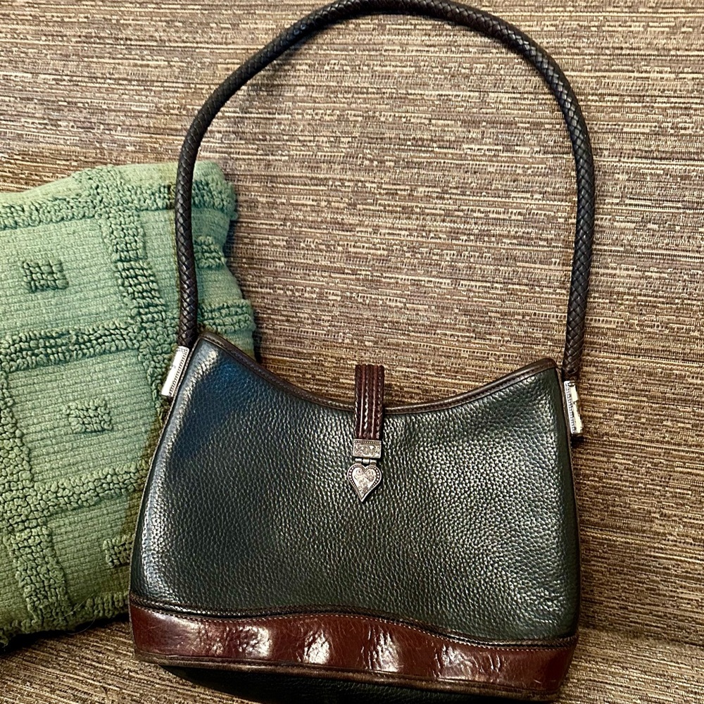 Brighton Elegant Black and Brown Leather Shoulder Bag - Picture 3 of 9